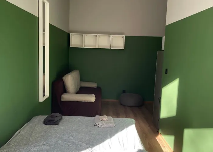 Iii Blisko Manufaktura I Piotrkowska